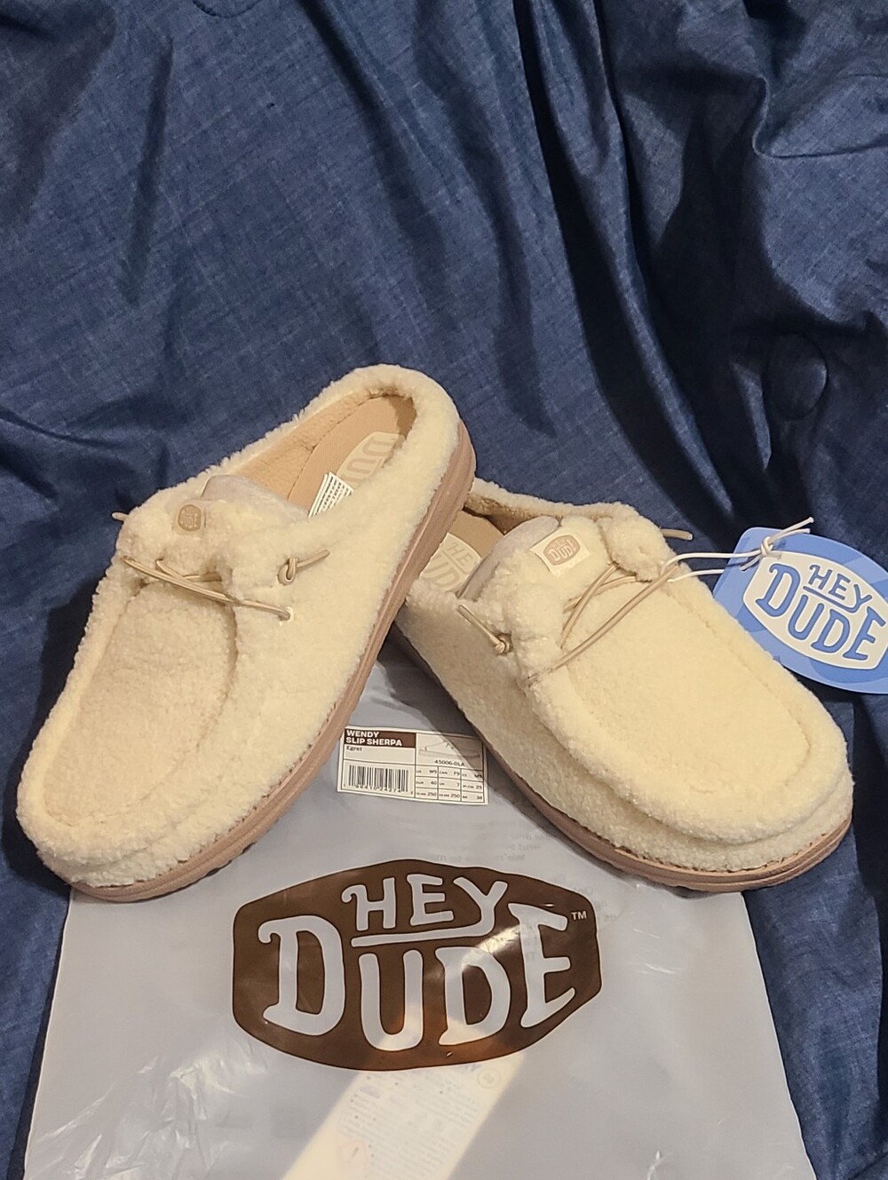 Hey Dude Slip Sherpa "Egret", New In Original Packaging! Women 9/Youth 7